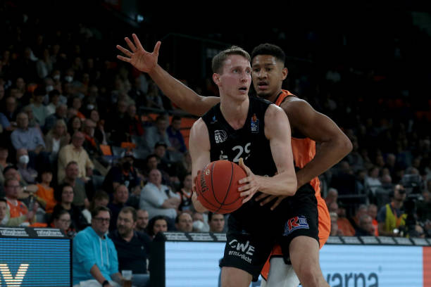 境中绝地反 境中绝地反