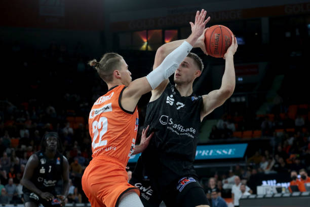 战术调整等 战术调整等